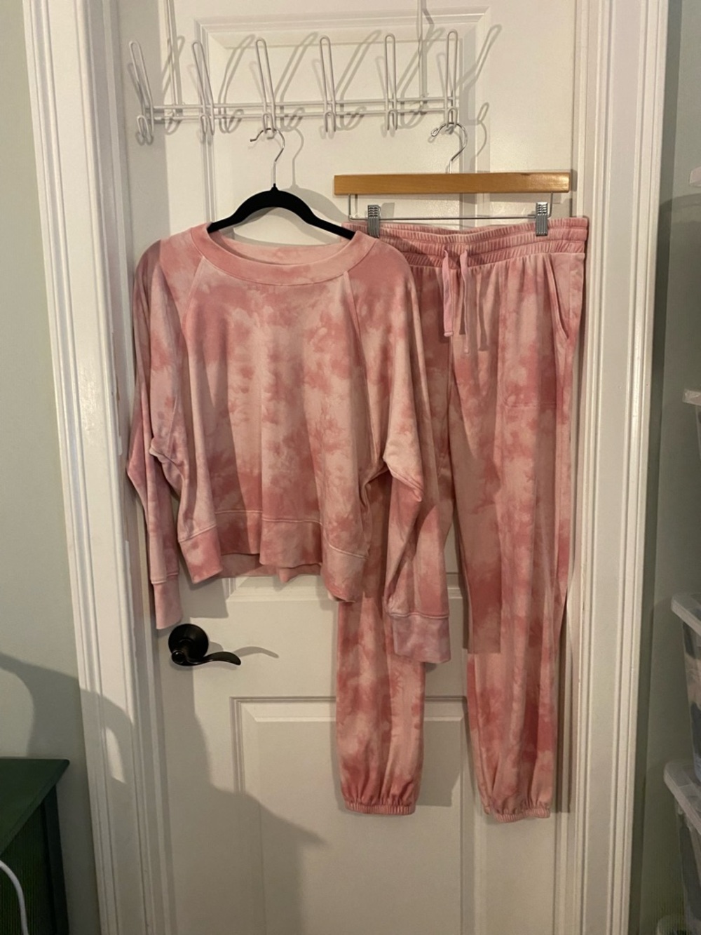 Splendid Pink Tie-Dye Soft Chenille Feel Lounge Set